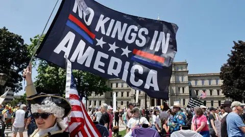 No Kings: United Front or Fragmented&nbsp;Fury?